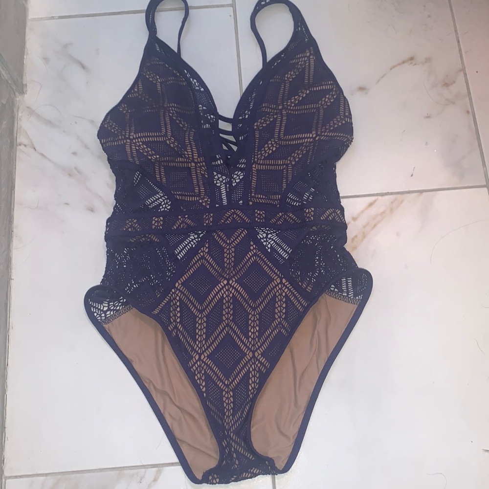 Becca By Rebecca Virtue Crochet Plunge One-Piece Swimsuit M Medium Blue